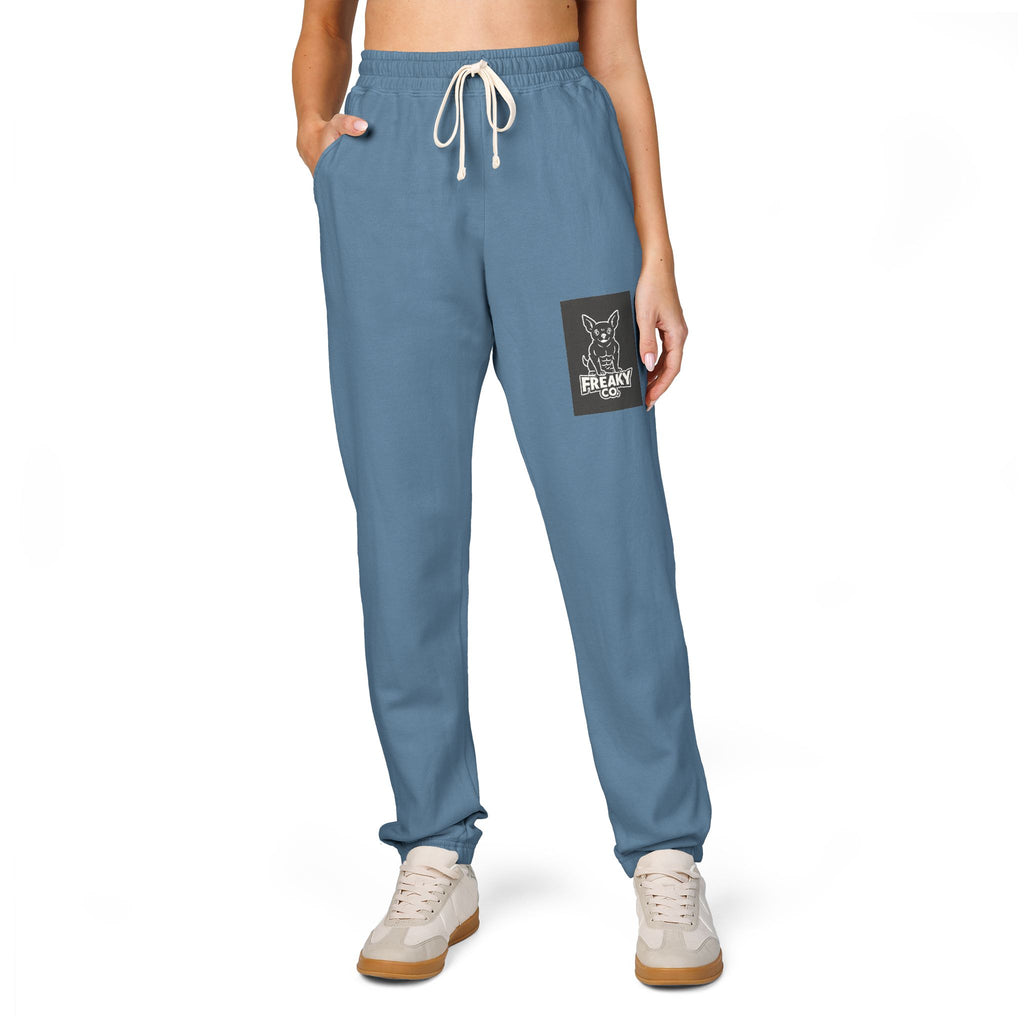 Unisex Garment-Dyed Fleece Sweatpants with Stylish Pocket Design