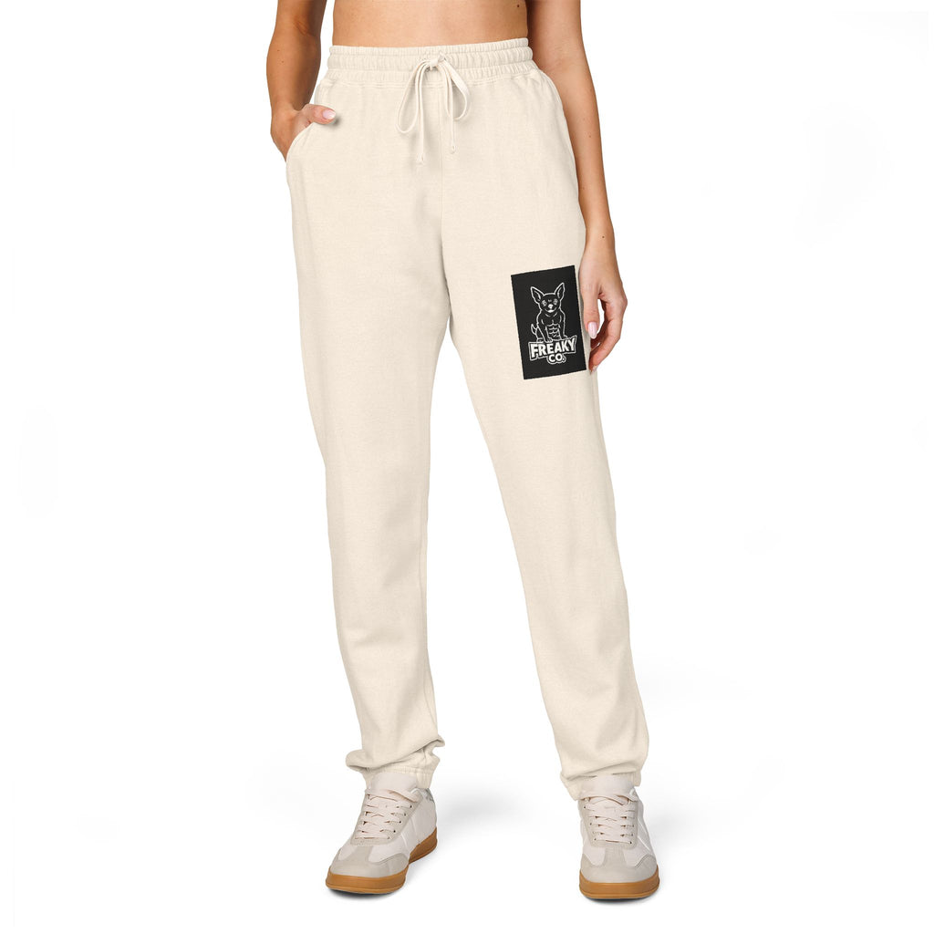 Unisex Garment-Dyed Fleece Sweatpants with Stylish Pocket Design