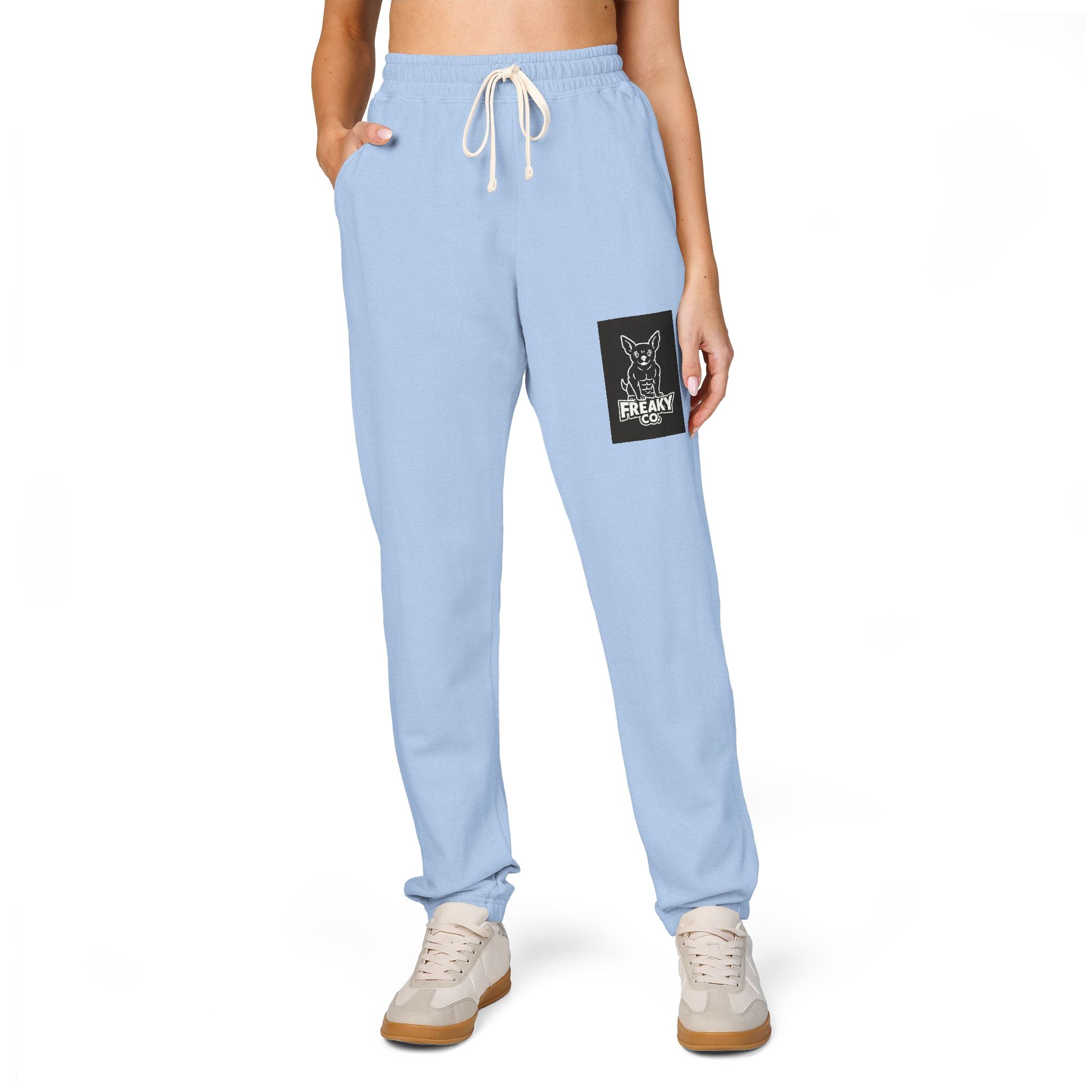 Unisex Garment-Dyed Fleece Sweatpants with Stylish Pocket Design