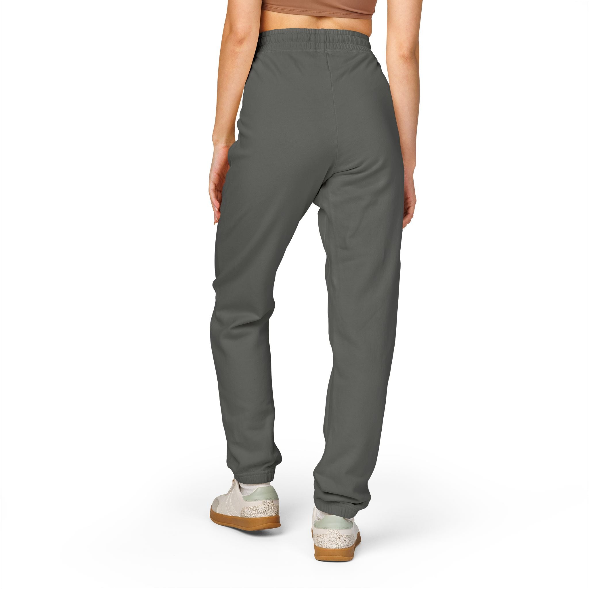 Unisex Garment-Dyed Fleece Sweatpants with Stylish Pocket Design